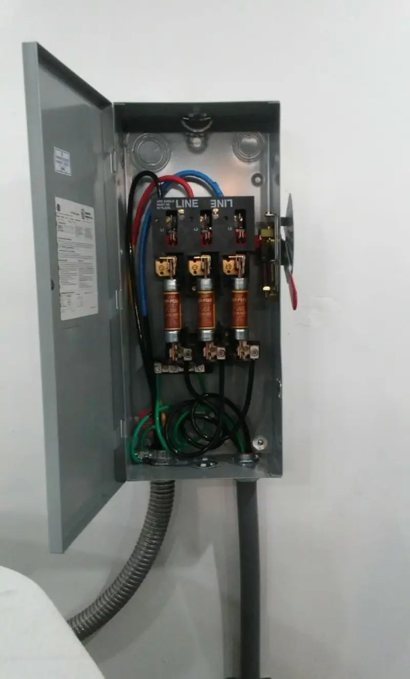 Three-phase disconnect switch installed for Electrical Wiring & Rewiring in Berrien
